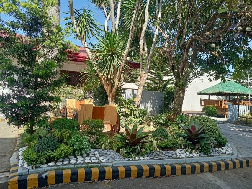 Amalfi718 Hotel Lipa City Exterior foto
